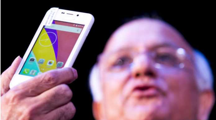 FIR Registered Against The Manufacturers of World's Cheapest Smartphone, Ringing Bells