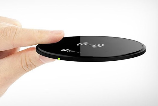 Ultra slim Qi-enabled Wireless Charging for All Smartphones