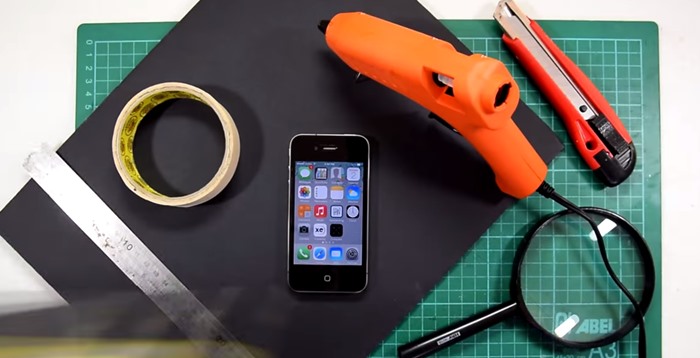 Udělejte si svůj DIY Smartphone projektor s krabicí od bot