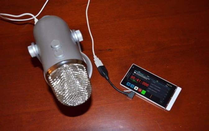 Recording Audio with external Microphone