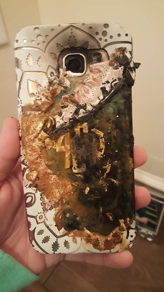 Samsung Galaxy S7 Edge Explodes On Woman s Desk - 78