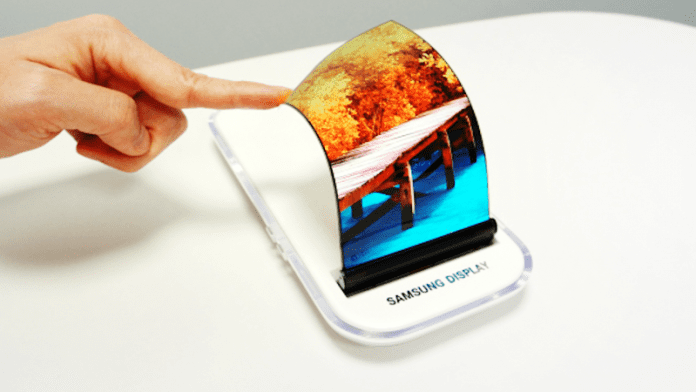 Samsung And LG To Launch 100 000 Foldable Phones In 2017 - 66