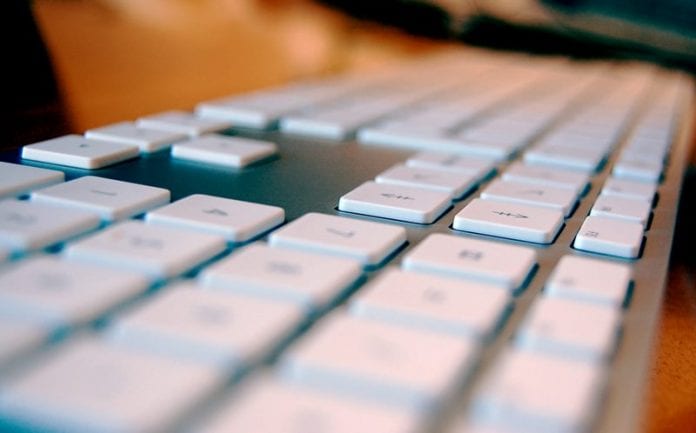 Opravte tlačítka Home a End pro externí klávesnici na Macu