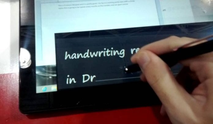 Povolte a použijte psaní rukou v systému Windows 10