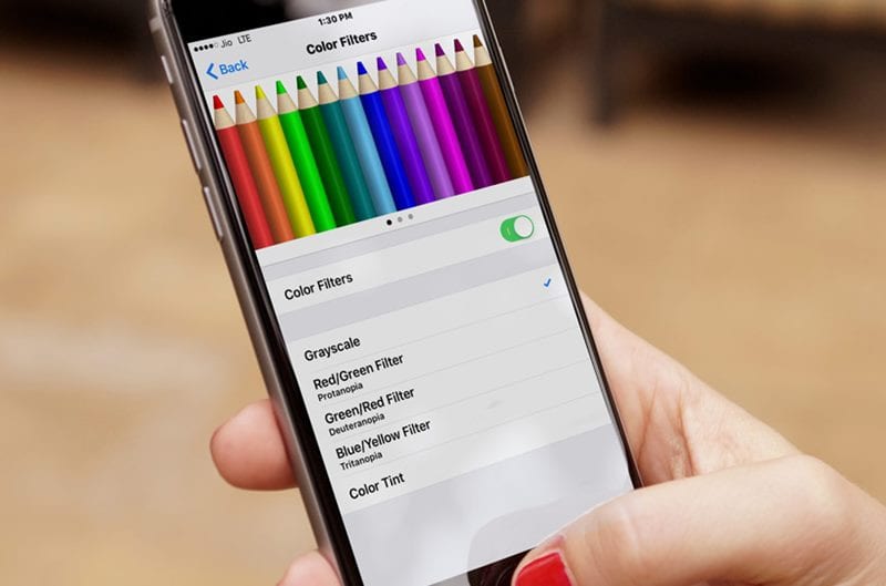 Enable Color Filters on Your iPhone or iPad for Easy on the Eyes Reading