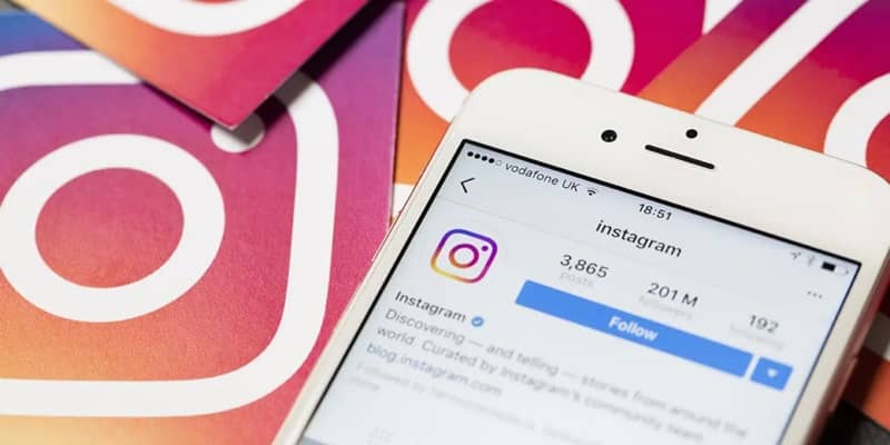 Instagram Rolling Out Its Chronological Feeds Following & Favorites