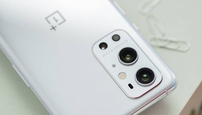 OnePlus 10 Leaked Specs Reveal 50MP Triple Cameras   150W Charging - 27