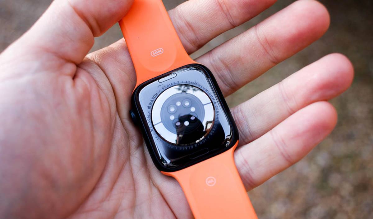 Apple Watch Series 8 Might Detect Your Fever   Tell You - 22