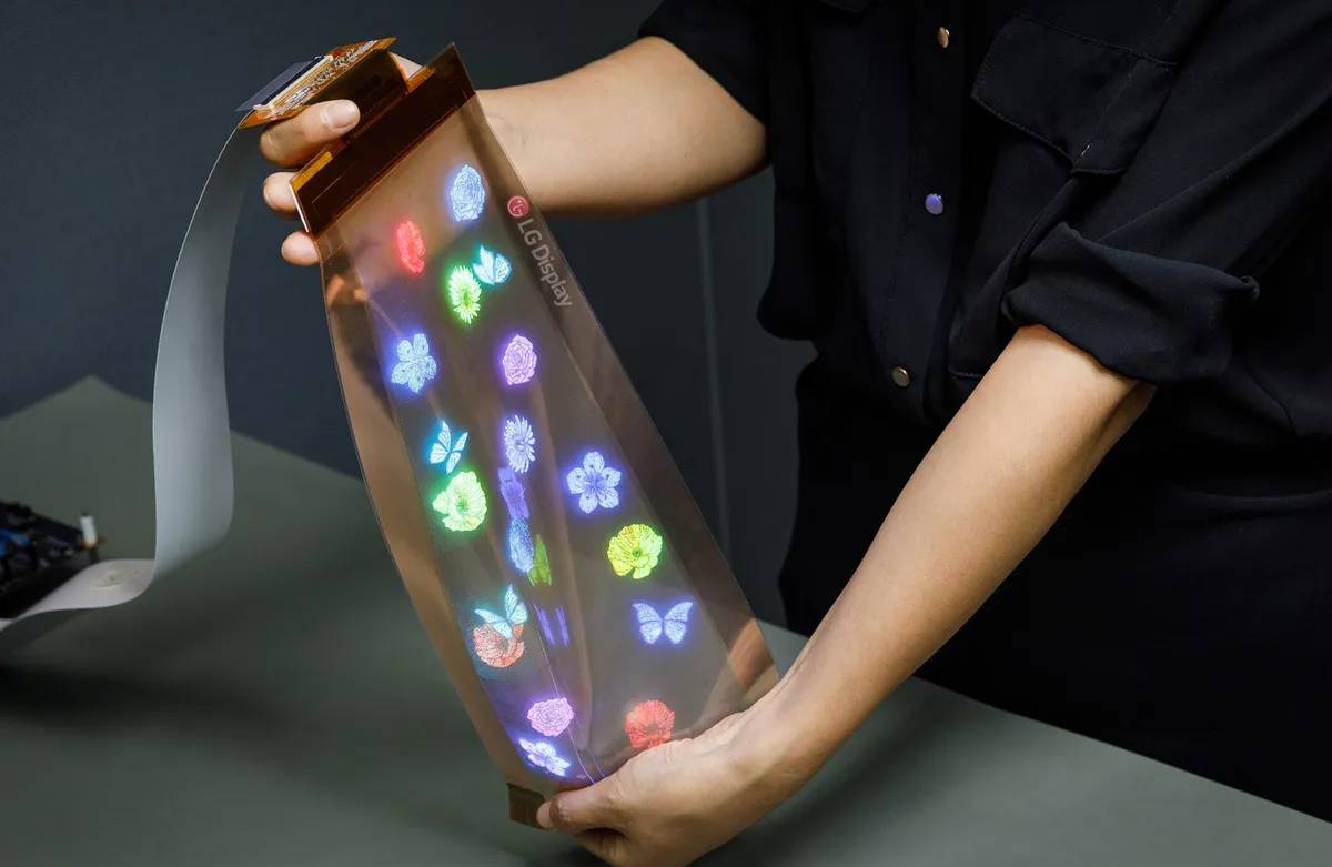 LG's Stretchable Display Is More About Higher-Resolution