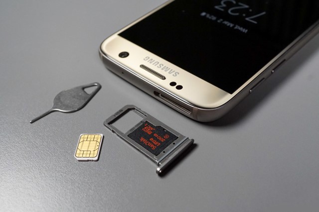 Make sure the SIM card is properly inserted