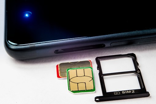 Put the SIM card in a different slot